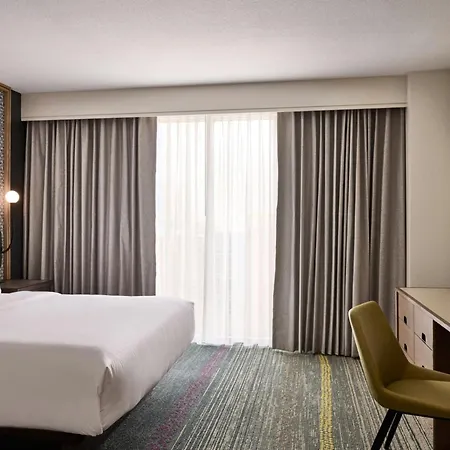 Renaissance Phoenix Glendale Hotel & Conference Center-3